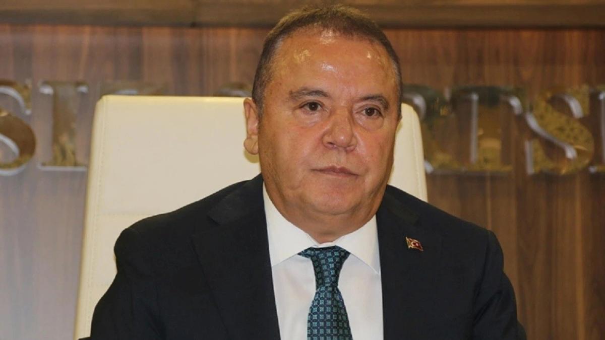 Muhittin Böcek için tahliye kararı çıkmadı! Mahkeme tutukluluğun devamına hükmetti 2 muhittin-bocek-icin-tahliye-karari-cikmadi-mahkeme-tutuklulugun-devamina-hukmetti-zVrt8PpF.jpg
