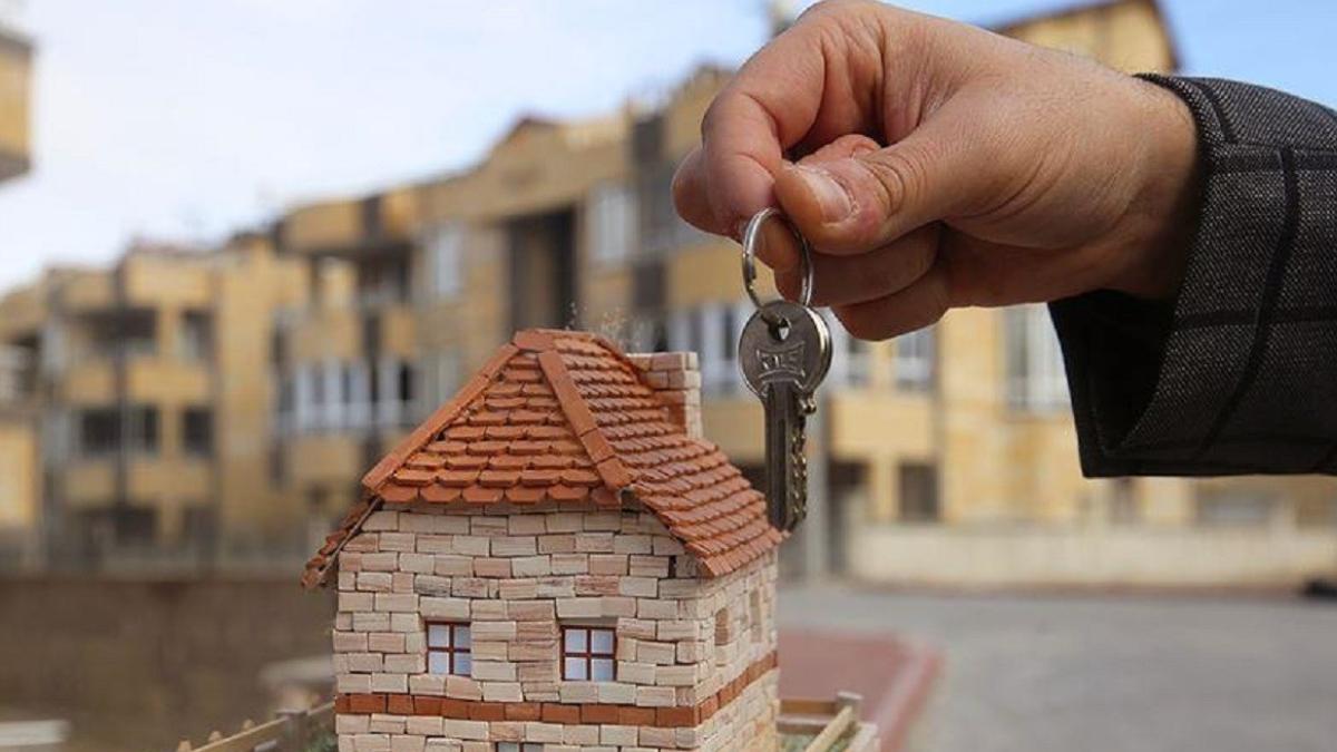 Rekor Kırıldı: Türkiye'de Gayrimenkul Satışları Son 10 Yılın Zirvesine Yaklaştı! 2 rekor-kirildi-turkiyede-gayrimenkul-satislari-son-10-yilin-zirvesine-yaklasti-ZqBrjJLa.jpg