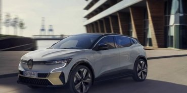 Renault satışlarını elektrikliyle uçurdu! Her 2 araçtan biri artık elektrikli 14 renault-satislarini-elektrikliyle-ucurdu-her-2-aractan-biri-artik-elektrikli-JvFRsp2U.jpg