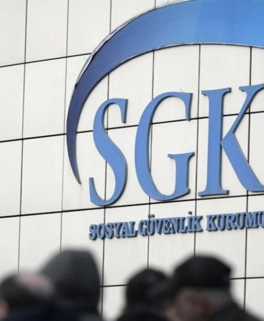 SGK'dan Binlerce Emekliye Şok Tebligat! Maaşlar Kesiliyor, Geri Ödeme Talep Edilecek 5 sgkdan-binlerce-emekliye-sok-tebligat-maaslar-kesiliyor-geri-odeme-talep-edilecek-IceVbXSp.jpg