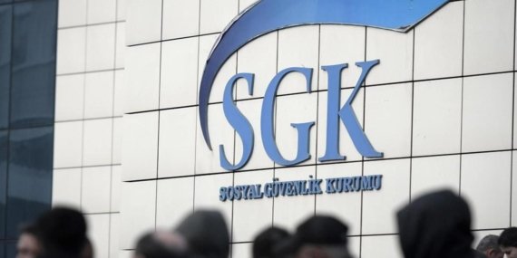 SGK’dan Binlerce Emekliye Şok Tebligat! Maaşlar Kesiliyor, Geri Ödeme Talep Edilecek