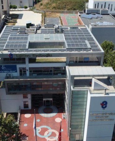 Siemens Türkiye’den eğitimde sürdürülebilirlik atağı! Eyüboğlu Kampüsü’nde güneş enerjili dönüşüm tamamlandı 4 siemens-turkiyeden-egitimde-surdurulebilirlik-atagi-eyuboglu-kampusunde-gunes-enerjili-donusum-tamamlandi-umptPvLI.jpg