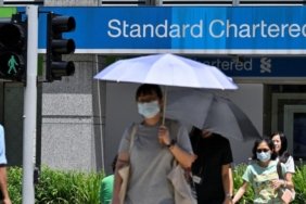 Standard Chartered'dan Kripto Hamlesi! Kurumsal Müşterilere Bitcoin ve Ether Ticareti Başladı 1 standard-chartereddan-kripto-hamlesi-kurumsal-musterilere-bitcoin-ve-ether-ticareti-basladi-U7HkmwUM.jpg