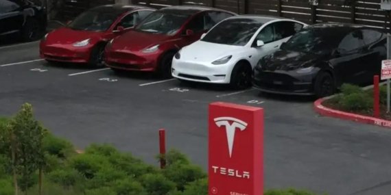 Tesla’dan Şaşırtan Hamle! Kanada’da Model Y’ye 20 Bin Dolarlık Dev İndirim