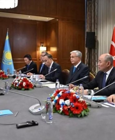 Tokayev Türkiye Ziyaretinde 490 Milyon Dolarlık Dev Yatırım Anlaşmalarına İmza Attı 5 tokayev-turkiye-ziyaretinde-490-milyon-dolarlik-dev-yatirim-anlasmalarina-imza-atti-aYtvHgGp.jpg