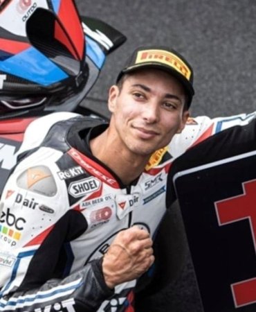 Toprak'tan Donington'da duble zafer! Liderle puan farkı 1'e indi 9 topraktan-doningtonda-duble-zafer-liderle-puan-farki-1e-indi-hARn7HQd.jpg