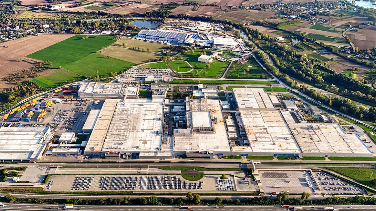 Toyota Türkiye, üretime 12 gün ara veriyor! Verimlilik için bakım ve yenileme zamanı 2 toyota-turkiye-uretime-12-gun-ara-veriyor-verimlilik-icin-bakim-ve-yenileme-zamani-jjZtpMpI.jpg