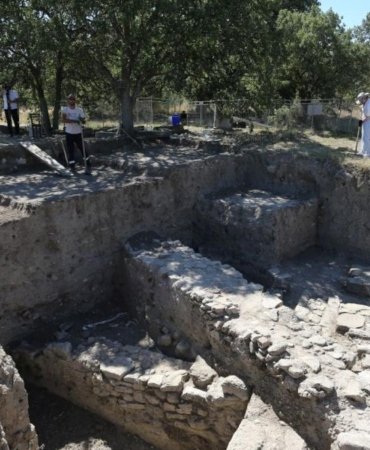 Troya Antik Kenti'nde Kazı Çalışmaları ve Arkeolojik Bulgular 9 troya-antik-kentinde-kazi-calismalari-ve-arkeolojik-bulgular-NnOBgjxr.jpg
