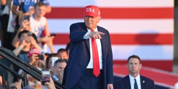 Trump’tan “tarihi” vergi indirimi hamlesi, dev yasa tasarısını imzaladı