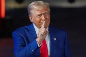 trumptan-wall-street-journala-agir-yaptirim-epstein-haberi-sonrasi-basin-havuzundan-cikarildi-Eyg9OjEN.jpg