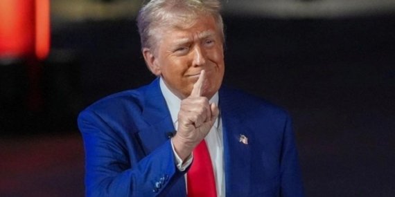 Trump’tan Wall Street Journal’a ağır yaptırım! Epstein haberi sonrası basın havuzundan çıkarıldı