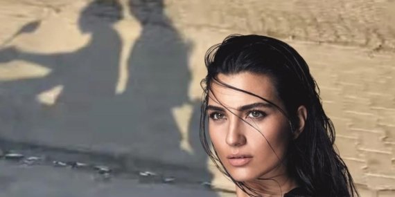 Tuba Büyüküstün’ün Aşk Gölgesi Olay Oldu! Yeni Sevgili Yunan mı?