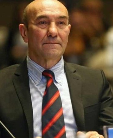 Tunç Soyer Tutuklandı: İzmir'deki Yolsuzluk Soruşturmasında 35 Kişiye Cezaevi Yolu 2 tunc-soyer-tutuklandi-izmirdeki-yolsuzluk-sorusturmasinda-35-kisiye-cezaevi-yolu-kEgz19LM.jpg