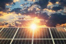 Türkiye yenilenebilir enerjide rekor kırdı: Haziranda güneş ve rüzgar zirve yaptı 1 turkiye-yenilenebilir-enerjide-rekor-kirdi-haziranda-gunes-ve-ruzgar-zirve-yapti-wb4yh5s8.jpg