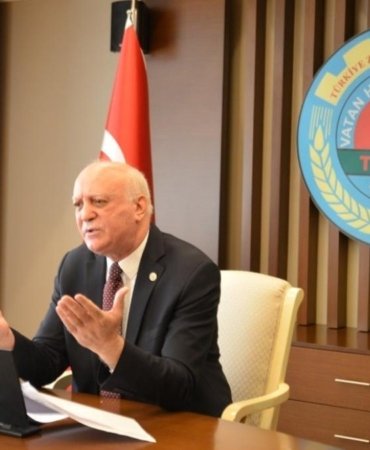 TZOB Başkanı Bayraktar uyardı: Orman yangınlarının en büyük sebebi göz ardı ediliyor 2 tzob-baskani-bayraktar-uyardi-orman-yanginlarinin-en-buyuk-sebebi-goz-ardi-ediliyor-LPctTJU6.jpg