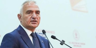 usakin-tarih-halisi-osmanli-zanaatinin-essiz-bir-yansimasi-BRfUXP9T.jpg