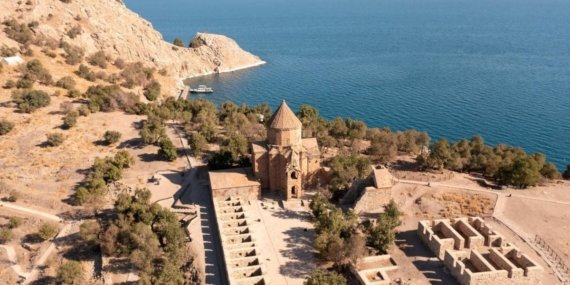 Van Kültür ve Sanat Şöleni: Uluslararası Sanat, Müzik ve Gastronomi Festivali