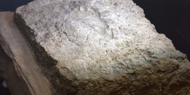 Van’da ilk kez sergilenen 2 bin 900 yıllık kadın ayak izi ziyaretçileri büyülüyor 13 vanda-ilk-kez-sergilenen-2-bin-900-yillik-kadin-ayak-izi-ziyaretcileri-buyuluyor-mbNzuQfJ.jpg