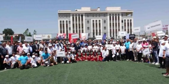 Van’da Yaz Spor Okulları Açıldı Gençler Spora Akın Etti