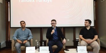 yandex-turkiye-seyahat-ve-finans-destekli-yapay-zek-guncellemesini-yayinladi-Wmwk1TSP.jpg