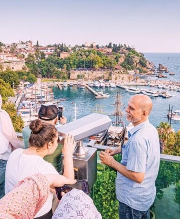 Yerli turist tatile koştu ama cepler yandı! Harcamalar fırladı, geceleme süresi yerinde saydı 9 yerli-turist-tatile-kostu-ama-cepler-yandi-harcamalar-firladi-geceleme-suresi-yerinde-saydi-OIHfYspc.jpg