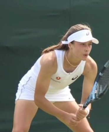 zeynep-sonmez-wimbledonda-2-tura-yukselen-ilk-turk-kadin-tenisci-oldu-LixLDcyv.jpg