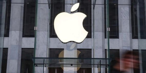Apple Yapay Zekâda Geri mi Kalıyor? Rakipler Atağa Kalktı