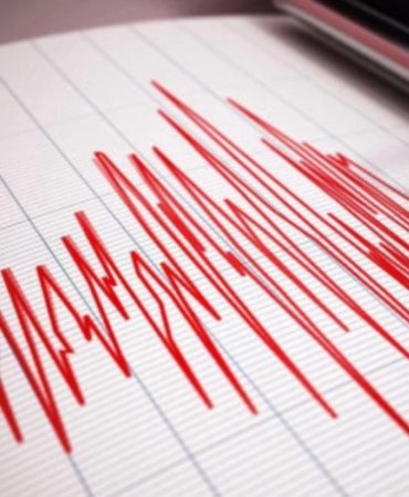 Balıkesir Sındırgı’da 6,1 Büyüklüğünde Deprem İstanbul ve İzmir’de Hissedildi 4 balikesir-sindirgida-61-buyuklugunde-deprem-istanbul-ve-izmirde-hissedildi-wz9i4bhd.jpg