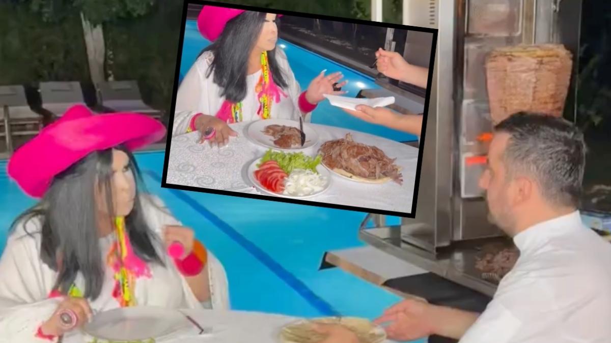 Bülent Ersoy Canı Döner Çekince Ankara’daki Dönerciyi Antalya’daki Villasına Getirtti 2 bulent-ersoy-cani-doner-cekince-ankaradaki-donerciyi-antalyadaki-villasina-getirtti-TDFs1wNN.jpg