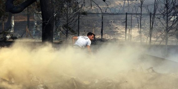 Çanakkale ve İzmir’deki Yangınlar Kontrol Altına Alındı Soğutma Çalışmaları Sürüyor