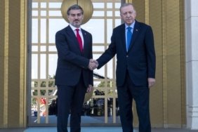 Cumhurbaşkanı Erdoğan, Gürcistan Cumhurbaşkanı Kavelashvili’yi Resmi Törenle Ağırladı 2 cumhurbaskani-erdogan-gurcistan-cumhurbaskani-kavelashviliyi-resmi-torenle-agirladi-p7PCubPn.jpg