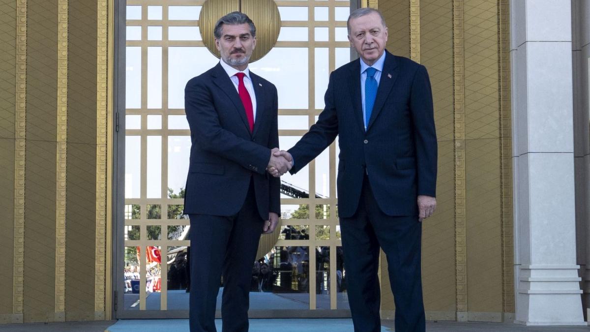 Cumhurbaşkanı Erdoğan, Gürcistan Cumhurbaşkanı Kavelashvili’yi Resmi Törenle Ağırladı 2 cumhurbaskani-erdogan-gurcistan-cumhurbaskani-kavelashviliyi-resmi-torenle-agirladi-p7PCubPn.jpg