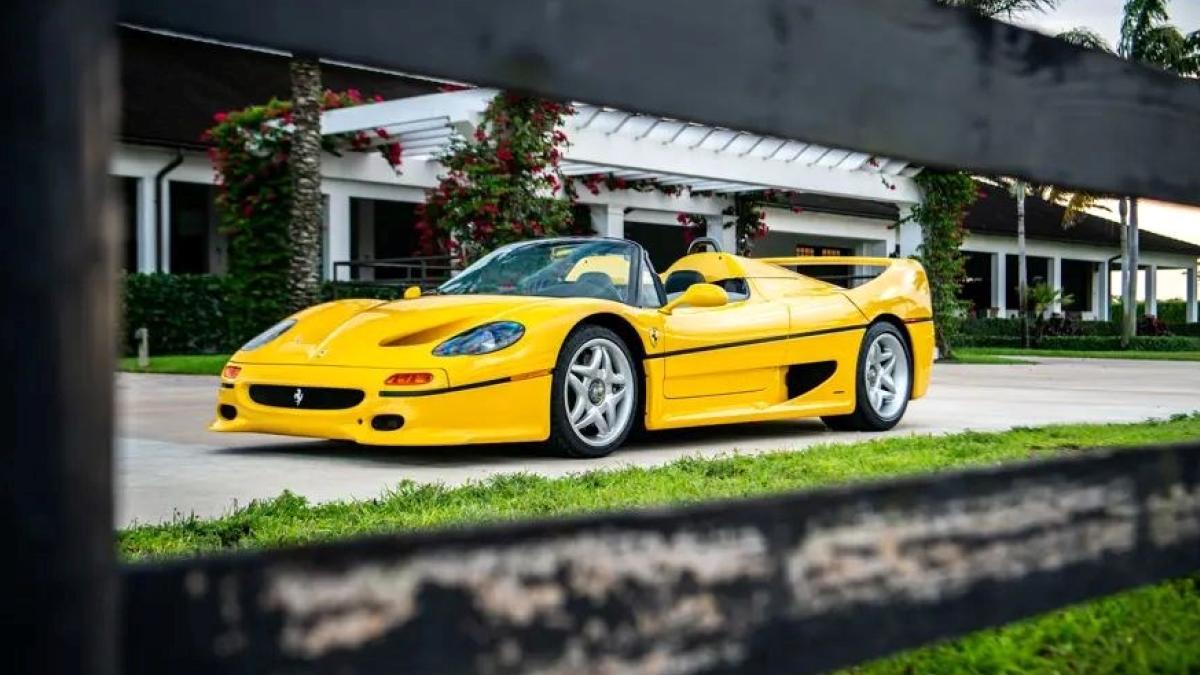 Dünyanın en pahalı Ferrari'si... Fiyatı dudak uçuklattı 2 dunyanin-en-pahali-ferrarisi-fiyati-dudak-ucuklatti-8ugNUSTG.jpg