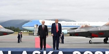 Dünyanın gözü bu zirvedeydi Trump ve Putin Alaska’da Ukrayna için bir araya geldi 6 dunyanin-gozu-bu-zirvedeydi-trump-ve-putin-alaskada-ukrayna-icin-bir-araya-geldi-WWAghGFf.jpg