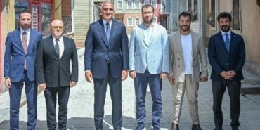 Dünyanın gözü Türk dizilerinde: 170 ülkede 1 milyardan fazla izleyici 2 dunyanin-gozu-turk-dizilerinde-170-ulkede-1-milyardan-fazla-izleyici-MHjyqTc8.jpg