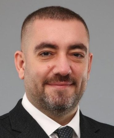 Erkan Bayrak, FLO Group’un Yurt Dışı Satış Operasyonlarından Sorumlu Genel Müdür Yardımcısı Oldu 8 erkan-bayrak-flo-groupun-yurt-disi-satis-operasyonlarindan-sorumlu-genel-mudur-yardimcisi-oldu-8OIVqjcN.jpg