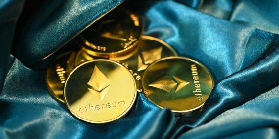 ETH Rekor Seviyelerde! 2025 İçin 15.000 Dolar Tahmini, Yatırımcılar İçin Yeni Fırsatları Gündeme Getirdi