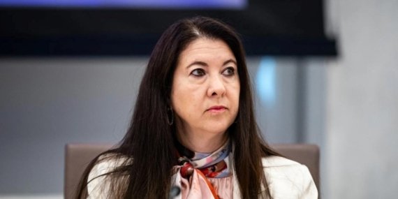 Fed’de istifa depremi! Adriana Kugler görevden ayrıldı, Trump’tan çarpıcı faiz çıkışı