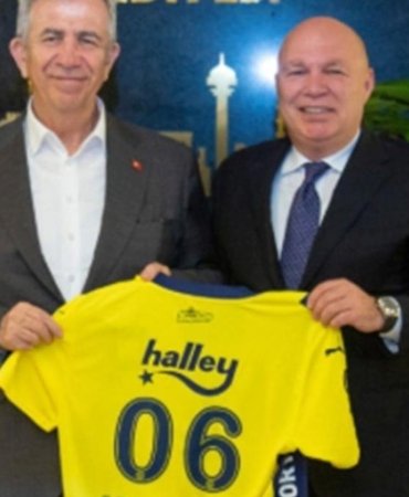 Fenerbahçe - Benfica Maçı Dev Ekranda! Ankara'da Ücretsiz Gösterim 5 fenerbahce-benfica-maci-dev-ekranda-ankarada-ucretsiz-gosterim-SSga8xK9.jpg