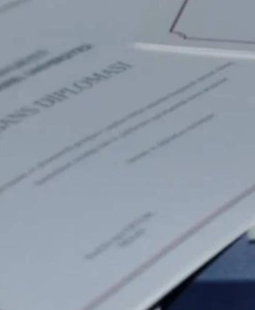 Financial Times: Sahte diploma soruşturması e-Devlet ve resmi verilere güveni sarsıyor 5 financial-times-sahte-diploma-sorusturmasi-e-devlet-ve-resmi-verilere-guveni-sarsiyor-Y66W6L1O.jpg