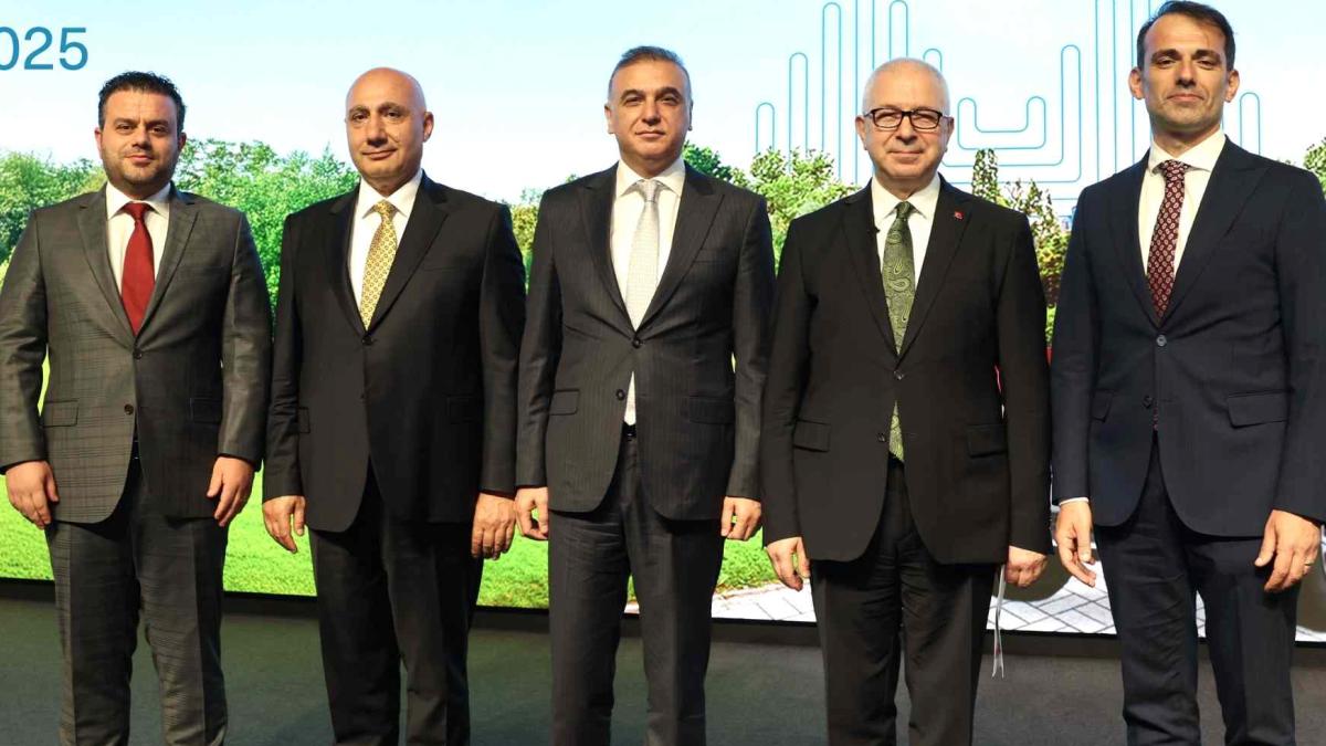 halkbank-dunyamizi-sarj-edelim-zirvesinde-parafpayi-tanitti-xwY4kNa5.jpg