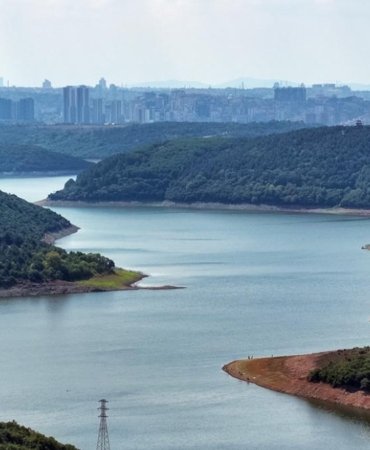 istanbulun-barajlarinda-alarm-seviyesi-doluluk-yuzde-50nin-altina-geriledi-43z7pghL.jpg