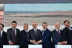 Kars–Iğdır–Aralık–Dilucu demiryolu Asya ile Avrupa arasında ticareti hızlandıracak 5 karsigdiraralikdilucu-demiryolu-asya-ile-avrupa-arasinda-ticareti-hizlandiracak-DLJZNur6.jpg