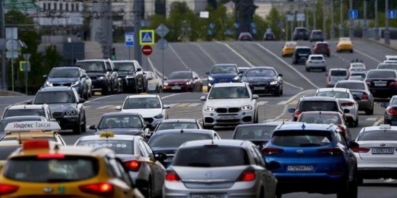 Rus Otomotiv Sektöründe Kriz Derinleşiyor