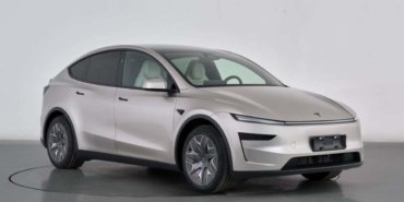 tesla-model-y-lyi-satisa-sundu-menzili-ve-fiyati-belli-oldu-cLSbGJOD.jpg