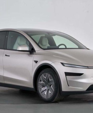 Tesla Model Y L'yi satışa sundu... Menzili ve fiyatı belli oldu 10 tesla-model-y-lyi-satisa-sundu-menzili-ve-fiyati-belli-oldu-cLSbGJOD.jpg
