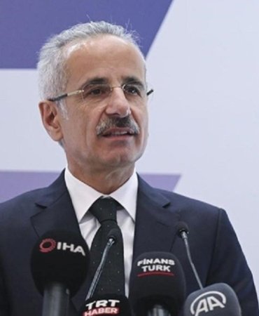 Trabzon’a dev ulaşım yatırımı! Yeni havalimanı denize inşa edilecek 7 trabzona-dev-ulasim-yatirimi-yeni-havalimani-denize-insa-edilecek-UJIvUIRW.jpg
