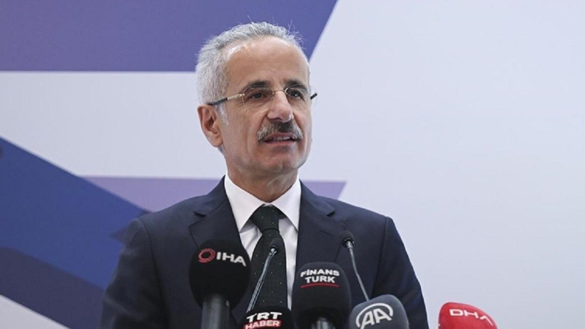 Trabzon’a dev ulaşım yatırımı! Yeni havalimanı denize inşa edilecek 2 trabzona-dev-ulasim-yatirimi-yeni-havalimani-denize-insa-edilecek-UJIvUIRW.jpg