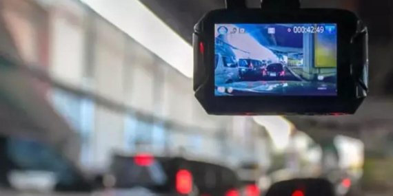 Trafik Yönetmeliğinde Yeni Düzenleme! Araçlara Kamera, Takip Sistemi ve Acil Durum Butonu Zorunlu Oluyor