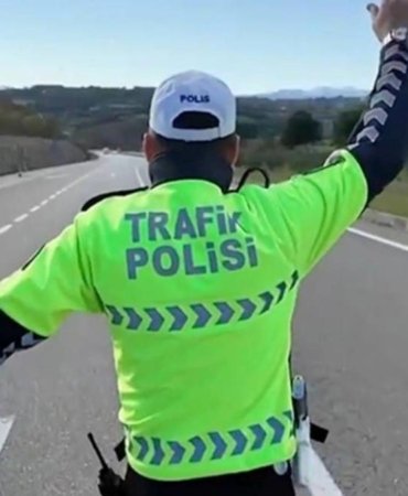 Trafikte Büyük Dönüşüm Başlıyor! Hız Sınırları ve İşaretlemeler 31 Aralık’a Kadar Yeniden Düzenlenecek 9 trafikte-buyuk-donusum-basliyor-hiz-sinirlari-ve-isaretlemeler-31-aralika-kadar-yeniden-duzenlenecek-15Onz2Fu.jpg